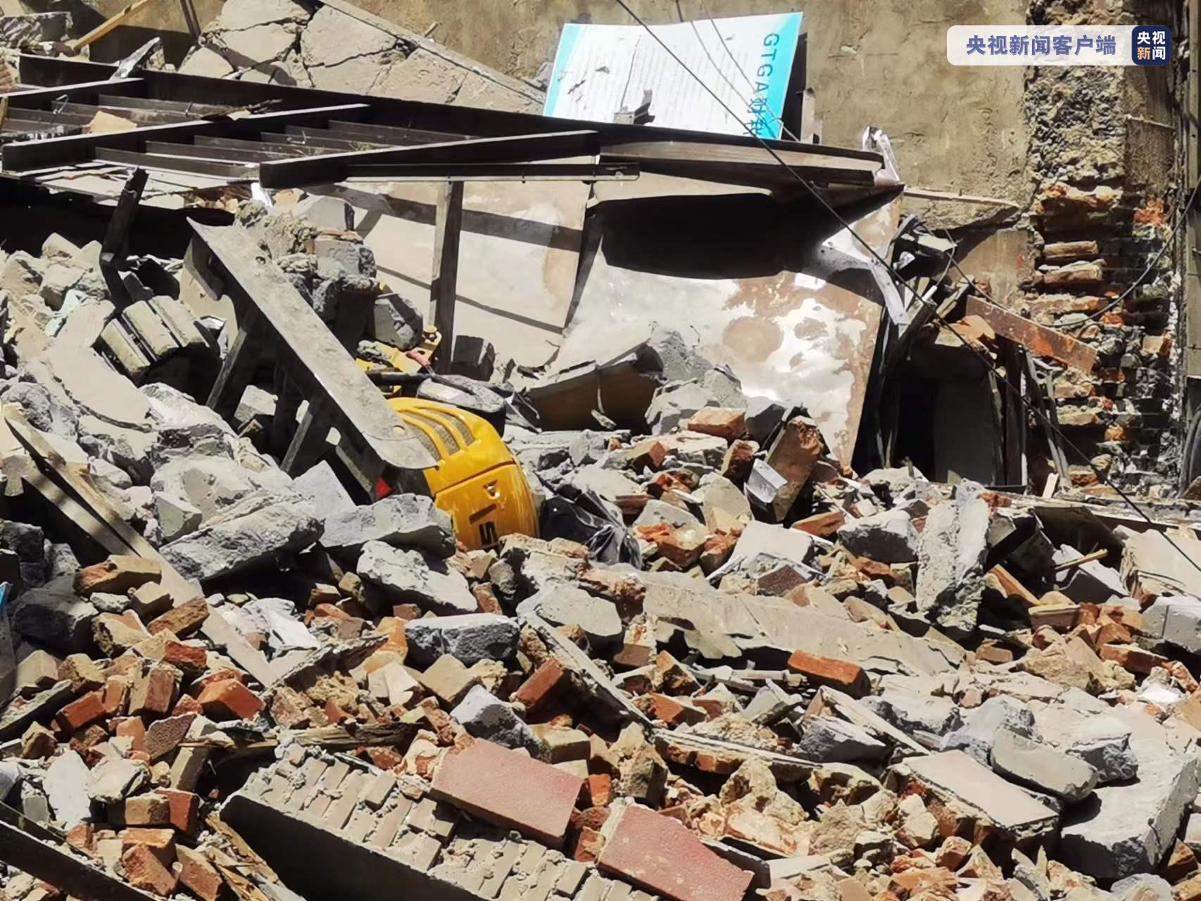 青岛一建筑在拆除时发生坍塌 已造成多人受伤
