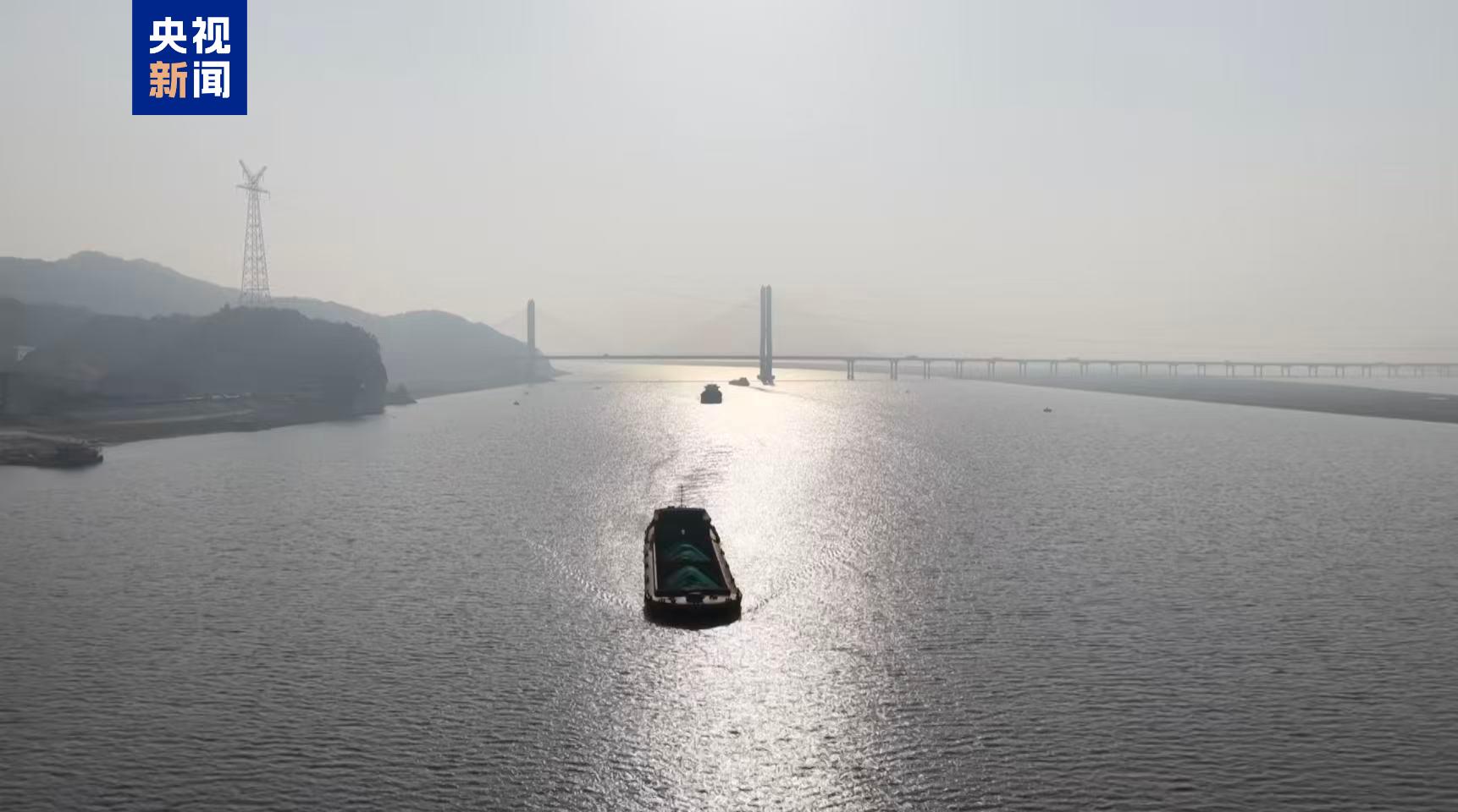 受持续少雨天气等影响 鄱阳湖通江水体面积不足500平方公里