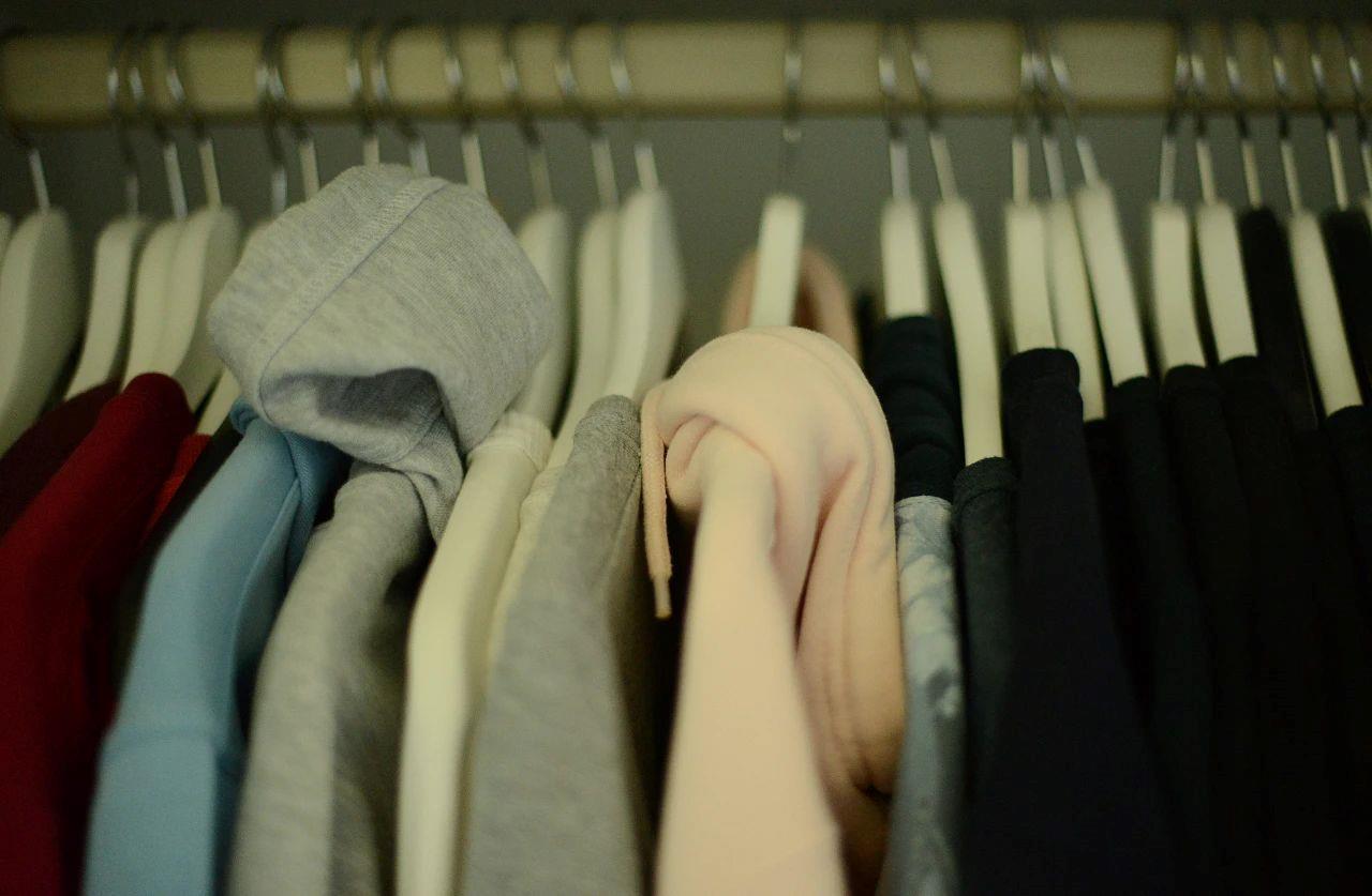 三预警齐发！雨雪大风降温都来了，“春捂”穿衣指南→