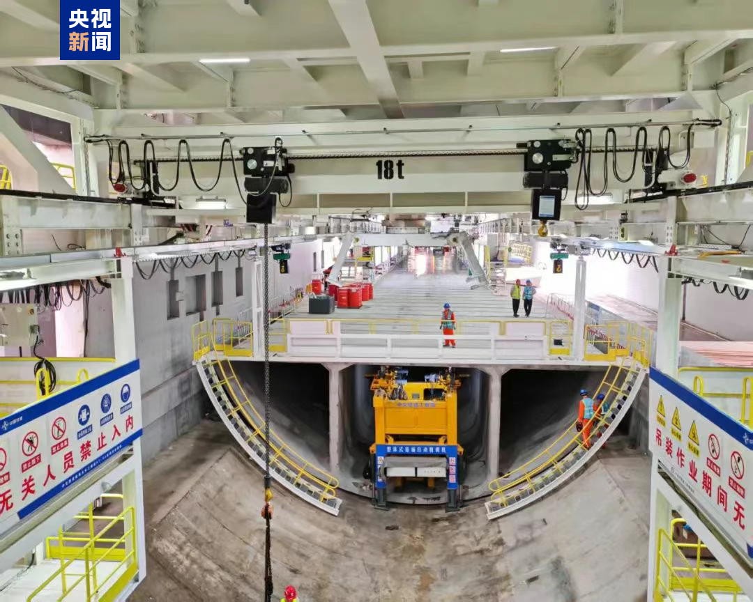 双线掘进！海太长江隧道左线今天盾构机始发