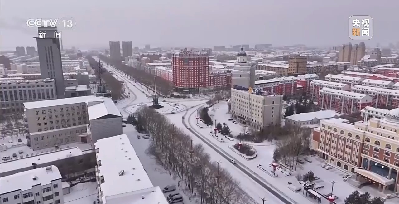 雪板也能轻松寄 看快递业如何更快更智能