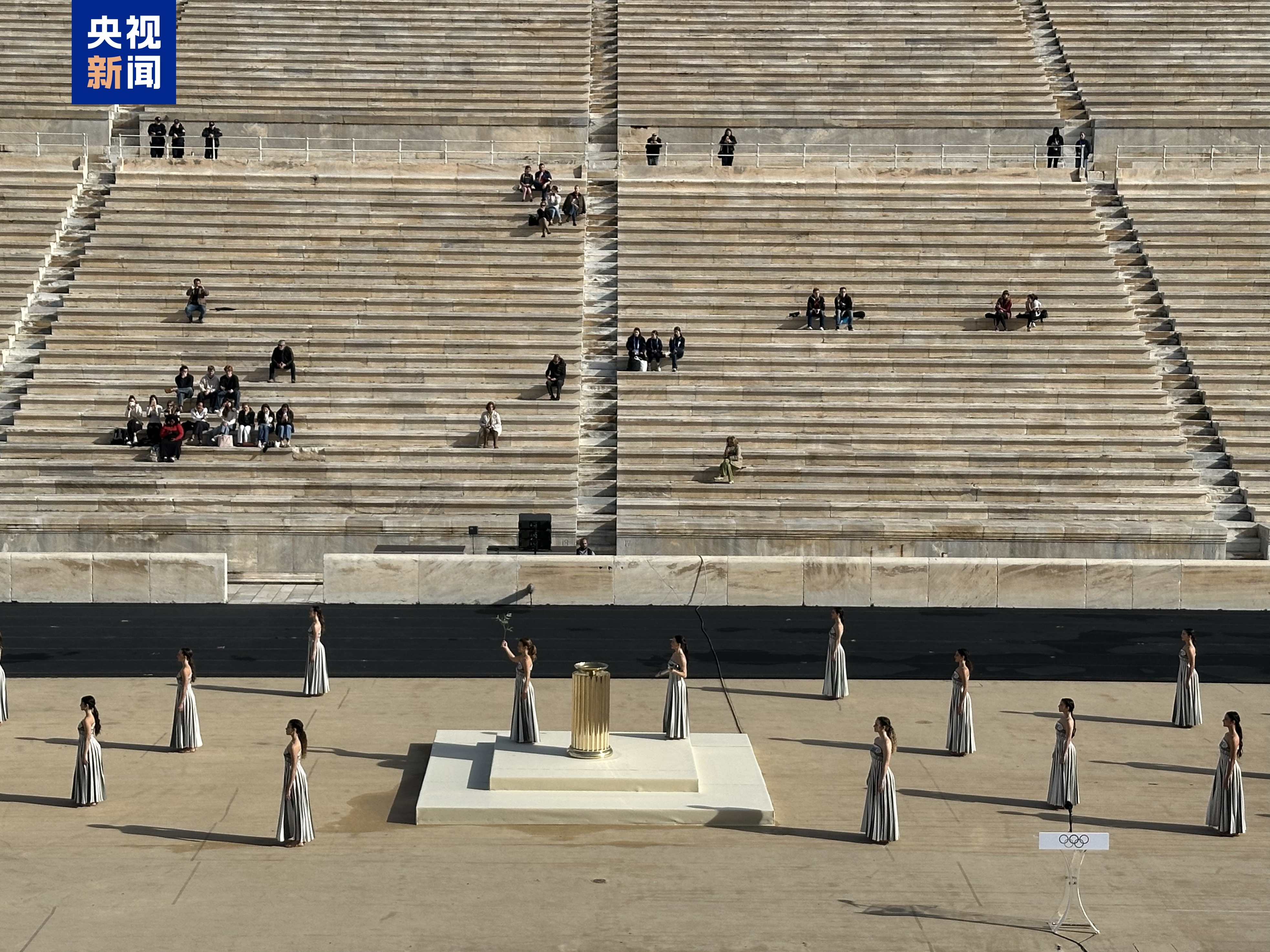 米兰冬奥会圣火交接仪式在希腊举行