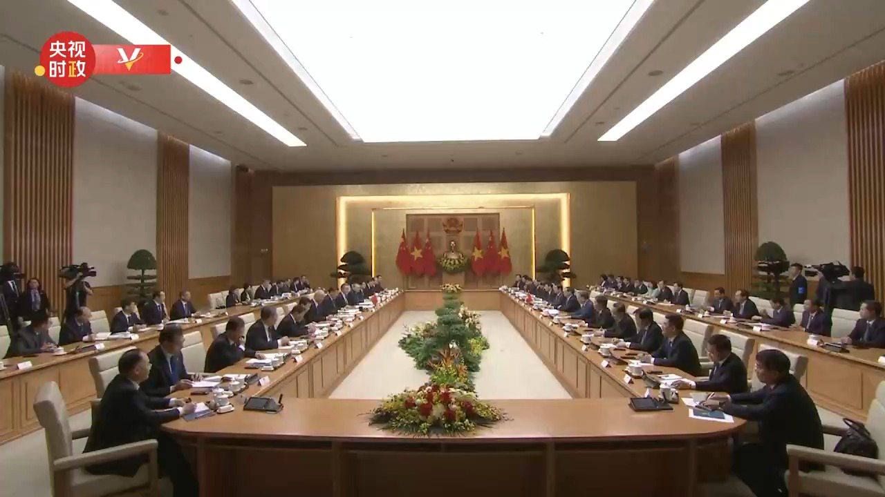 獨家視頻丨習近平會見越南總理范明政