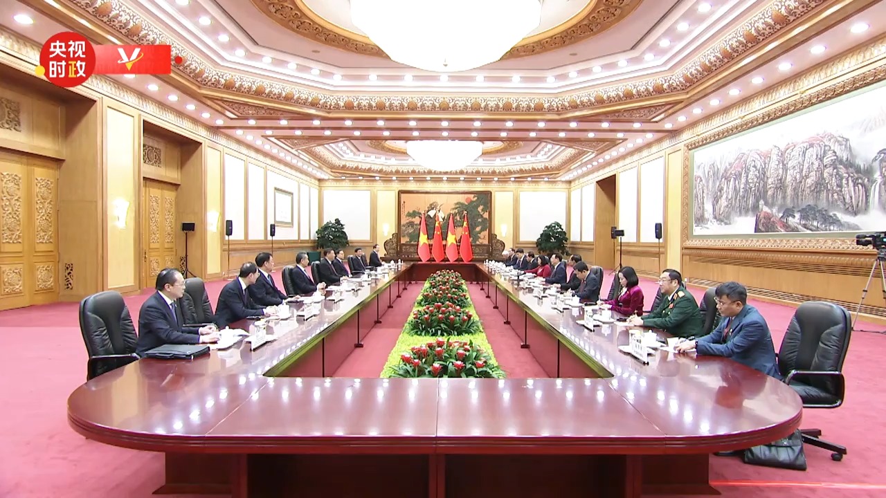 视频丨习近平会见越南国会主席：进一步丰富中越命运共同体内涵
