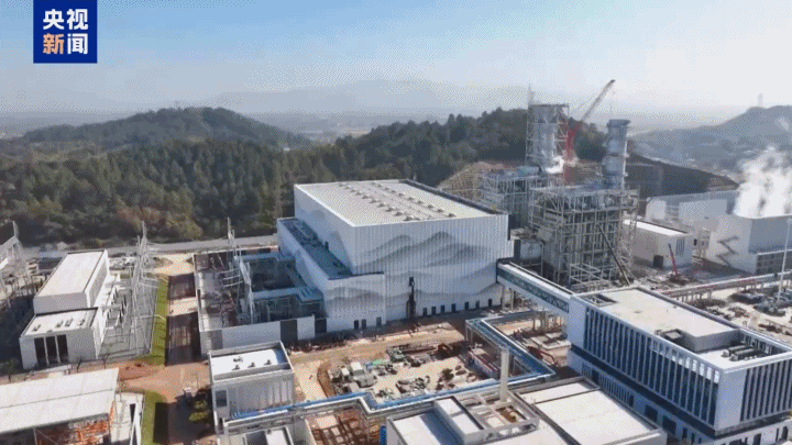 “地表超强材料”投产 无油发动机亮相 这些领域频传好消息