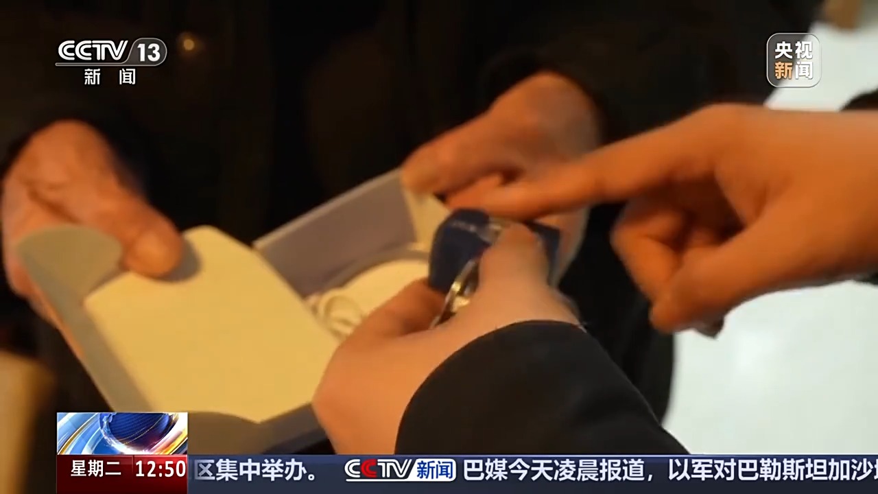 “老小孩”反复走失如何防范？这把智能“钥匙”帮他们回家