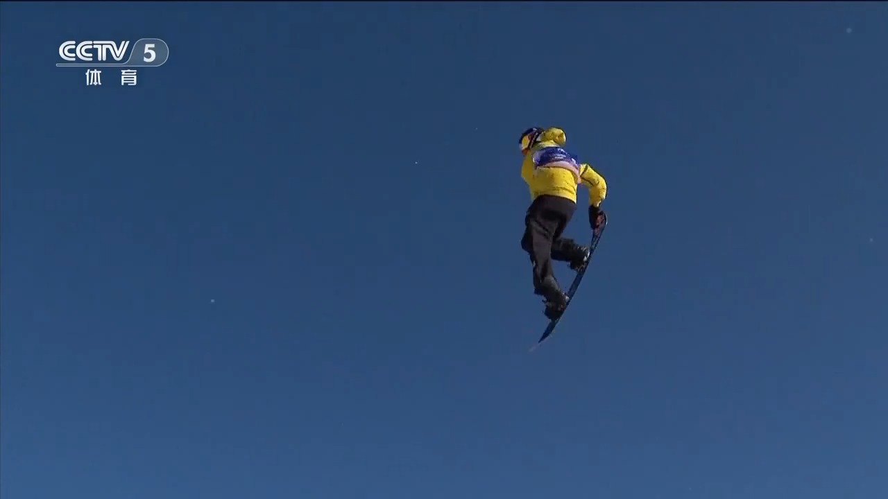 “雪飞天”再登顶！苏翊鸣米兰冬奥赛季两连冠