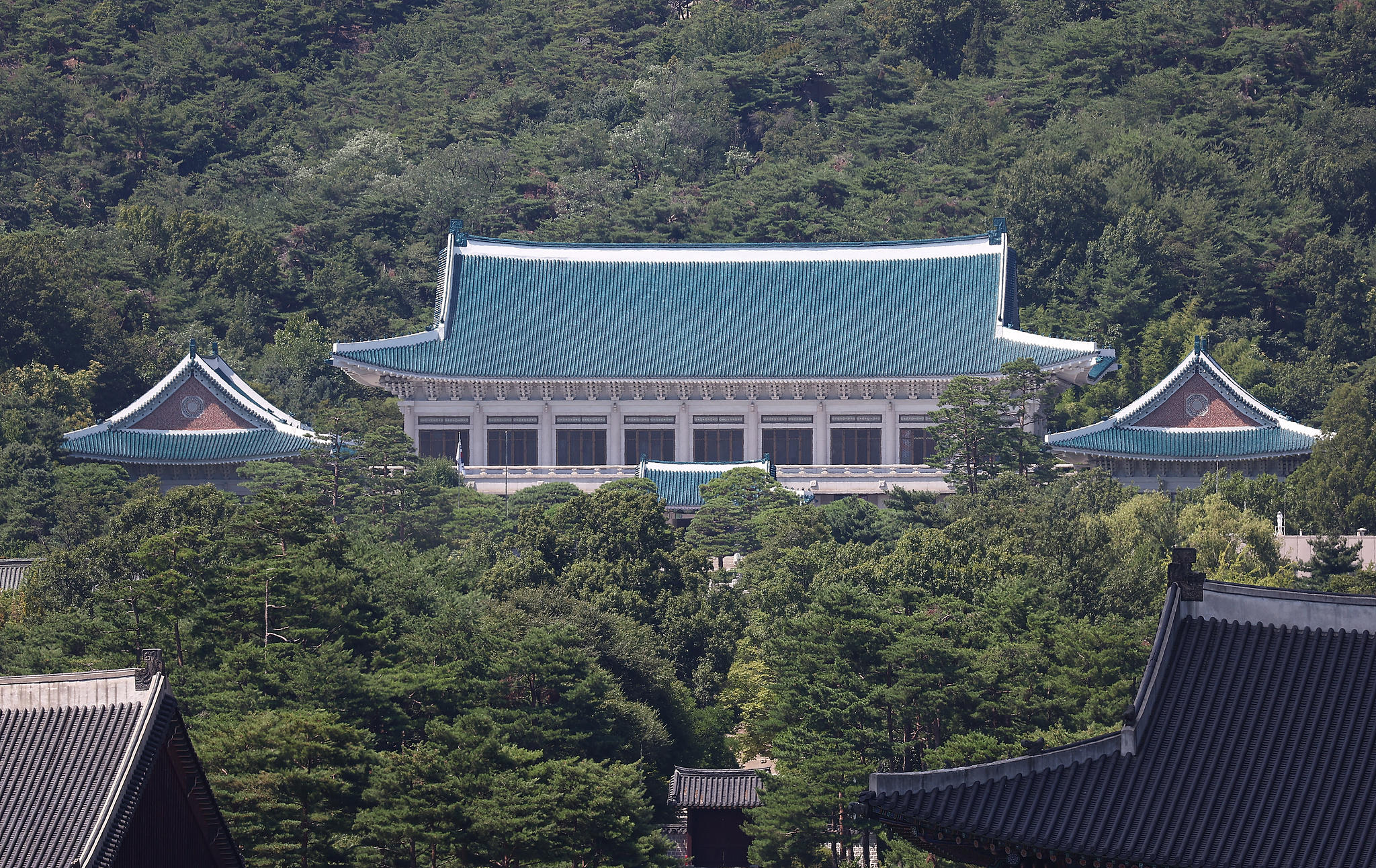 韩国青瓦台关闭 整修后将再次用作总统府