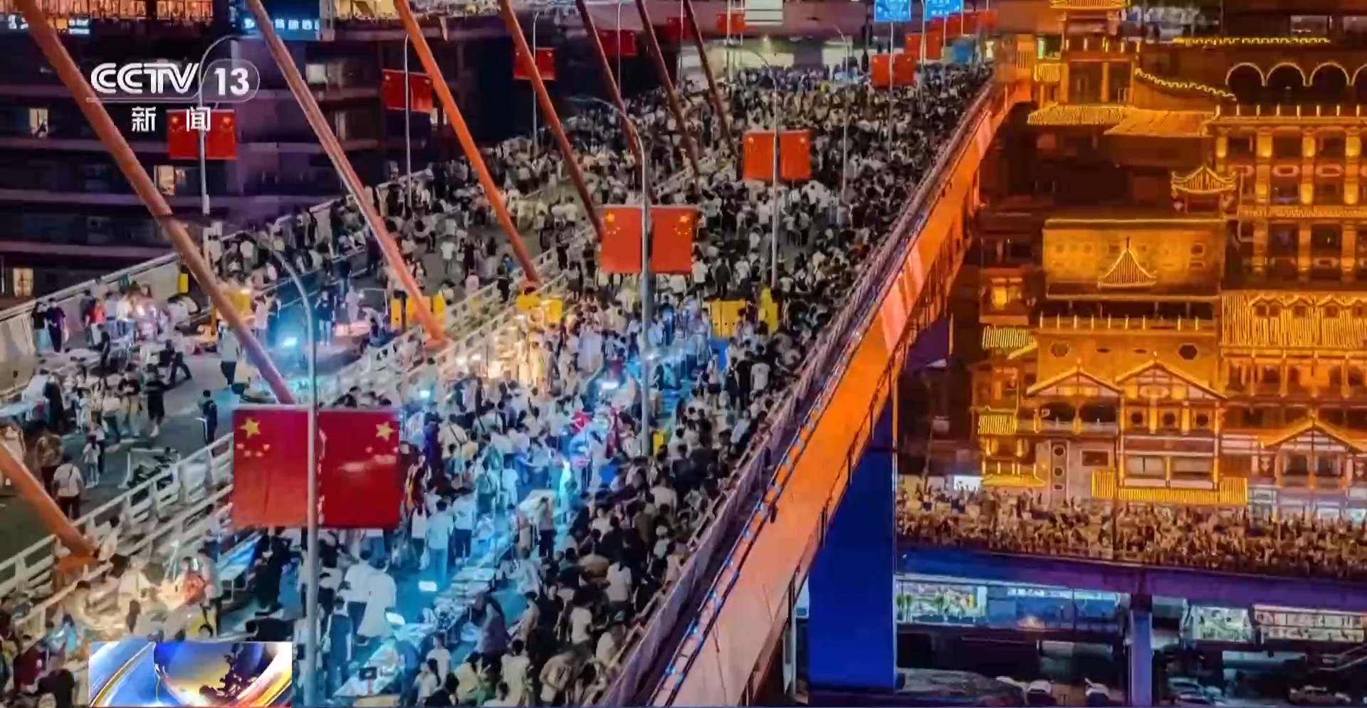 《疯狂动物城2》中国内地票房暂居全球第一