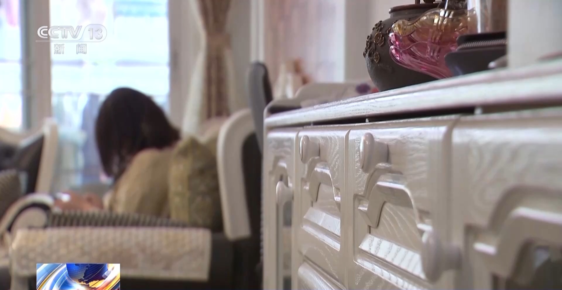 接个电话手机突然失控？紧急提醒：“银联会议”App是诈骗软件 不要下载！