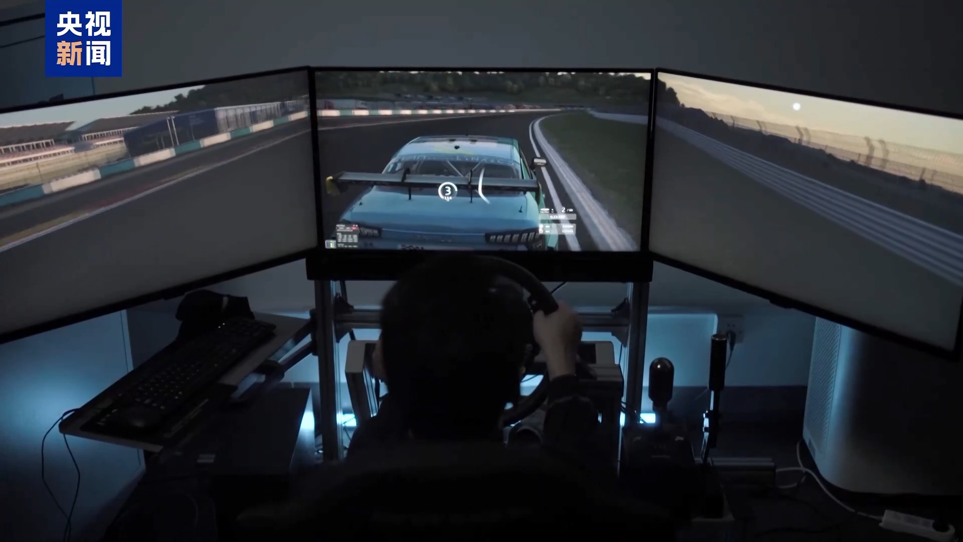 智造+智驾 AI赋能汽车全产业链 安全仍是“黄金”标准