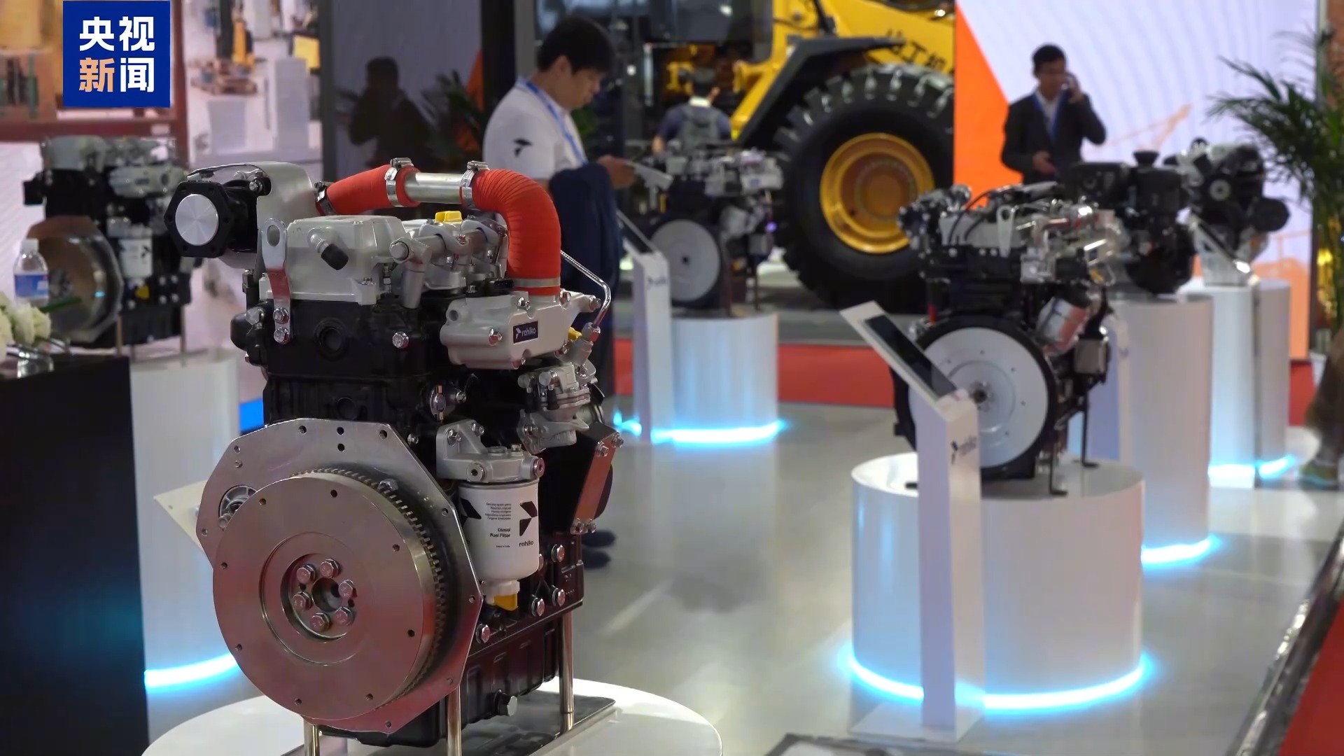 出海模式升级 工程机械产品前8月销量同比增超10%